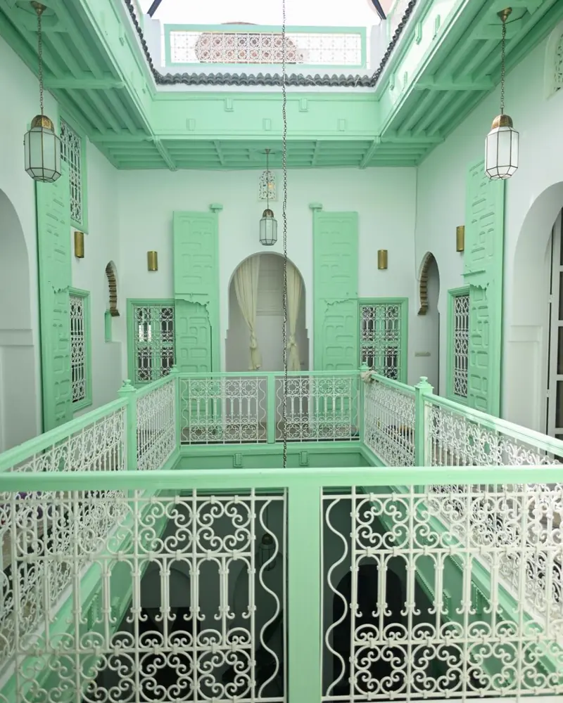Le patio vu de la galerie de l'étage